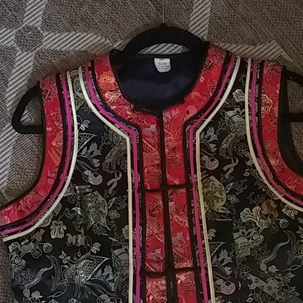 Asian print shiny top - Picture 5 of 8
